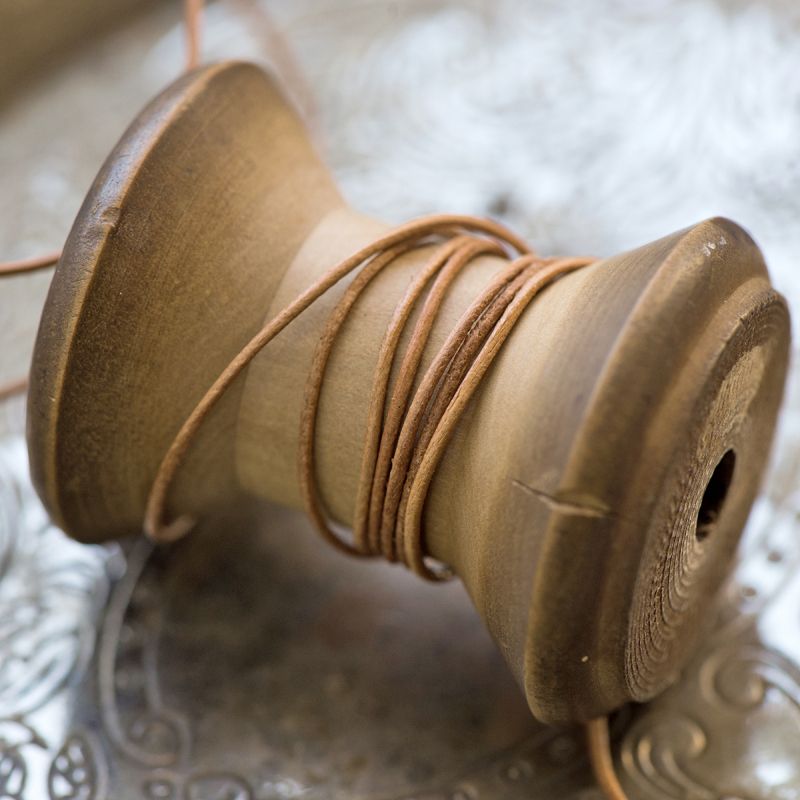 шнур кожаный, цвет коричневый, диаметр 1 мм