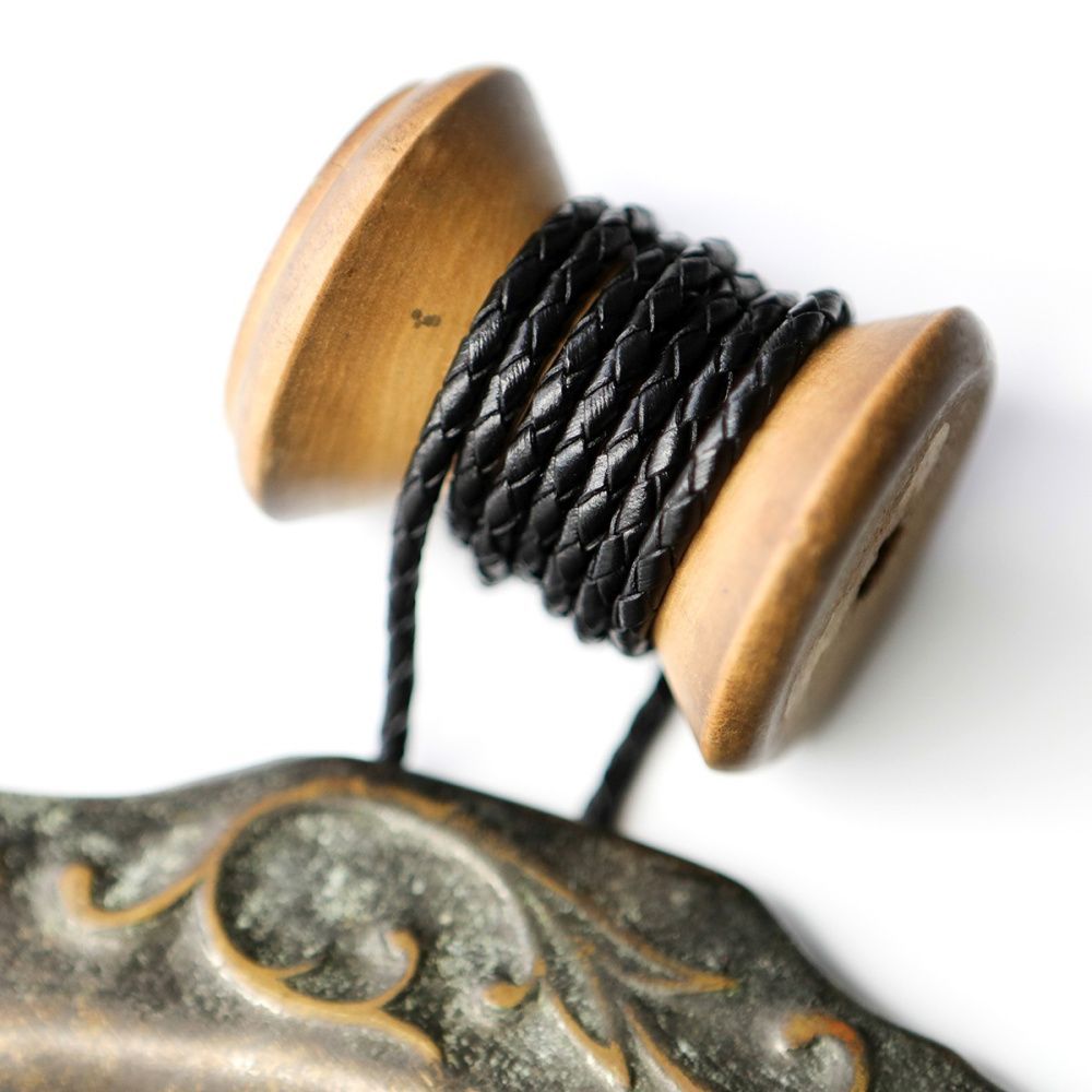шнур кожаный круглый, плетеный, цвет черный, диаметр 3 мм