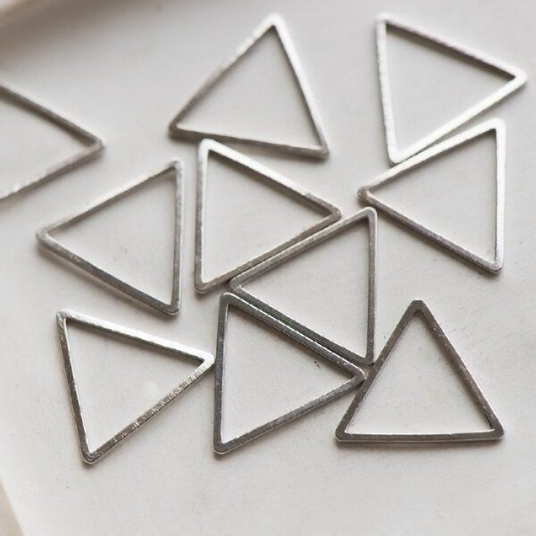 подвеска-рамка металл "триангл", цвет платина, 15x13x1 мм