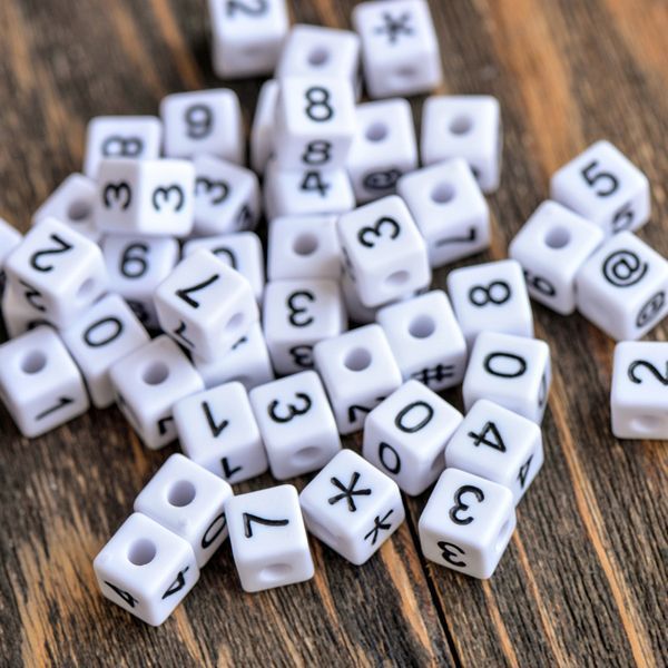 бусина, акрил "цифры", куб, цвет белый, 10x9.5x9.5 мм