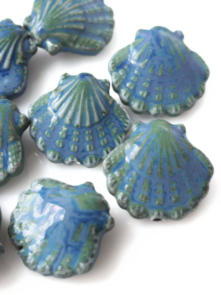 бусина, керамика "лавровый гребешок", голубой, 25-27x27-29.5x10.5-12 мм