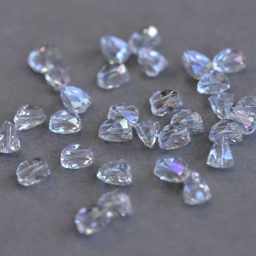 бусина "треугольник", стекло, цвет прозрачный ав, 8x6x6 мм