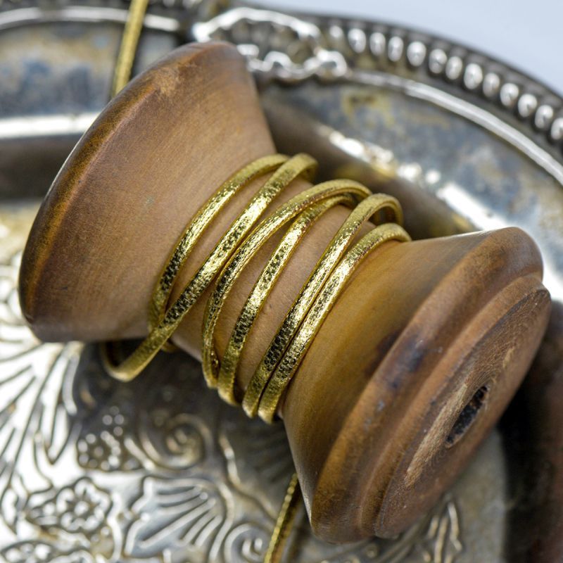 шнур, имитация кожи, плоский, цвет ярко-золотой, 2х1 мм