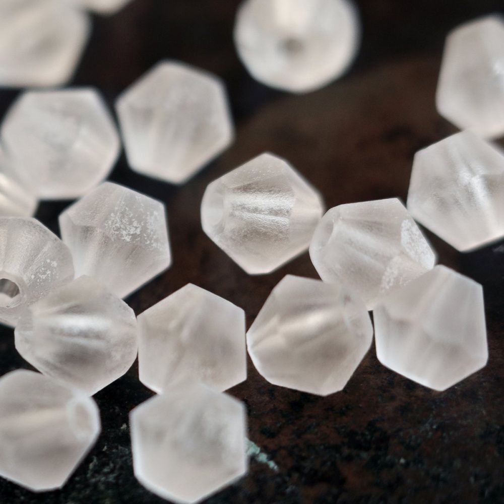 бусина, стекло биконус матовая 6, цвет белый, 6 мм