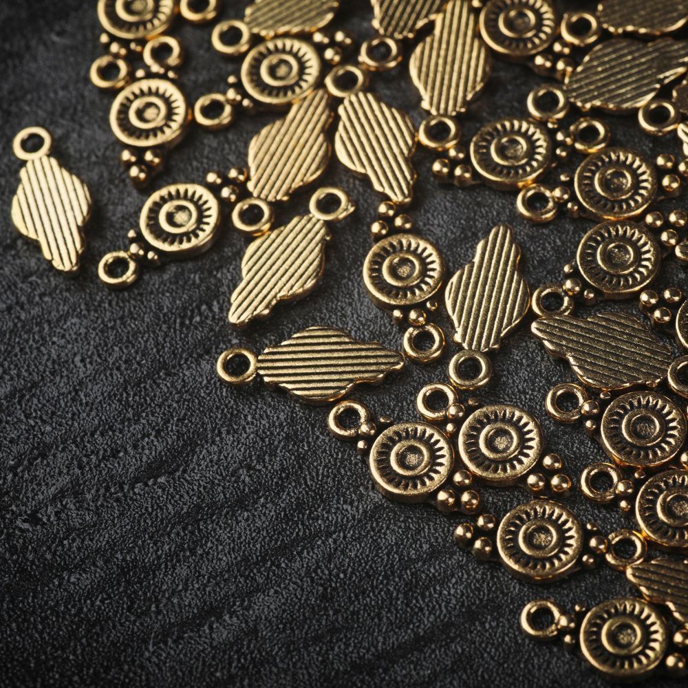 подвеска металл "митра", цвет античное золото, 16x7x1.5 мм