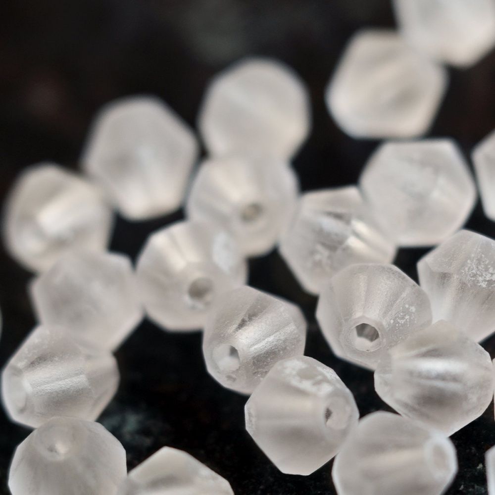 бусина, стекло биконус матовая 6, цвет белый, 6 мм