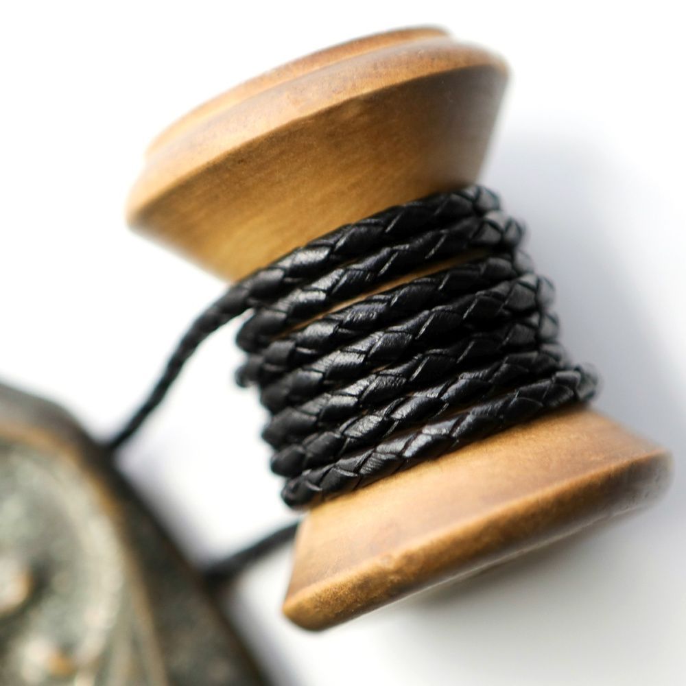 шнур кожаный круглый, плетеный, цвет черный, диаметр 3 мм