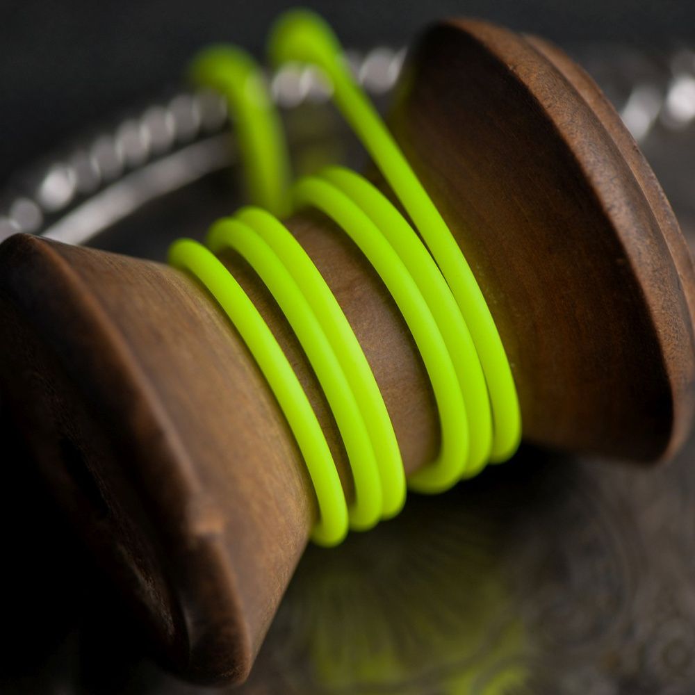 шнур резиновый, с отверстием, цвет желтый неон, 2 мм