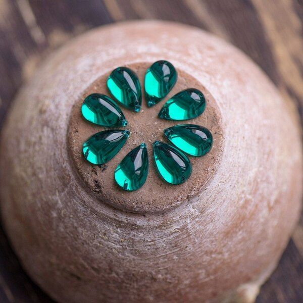 стразы пришивные "капля", акрил, цвет изумрудный, 15х9х6 мм