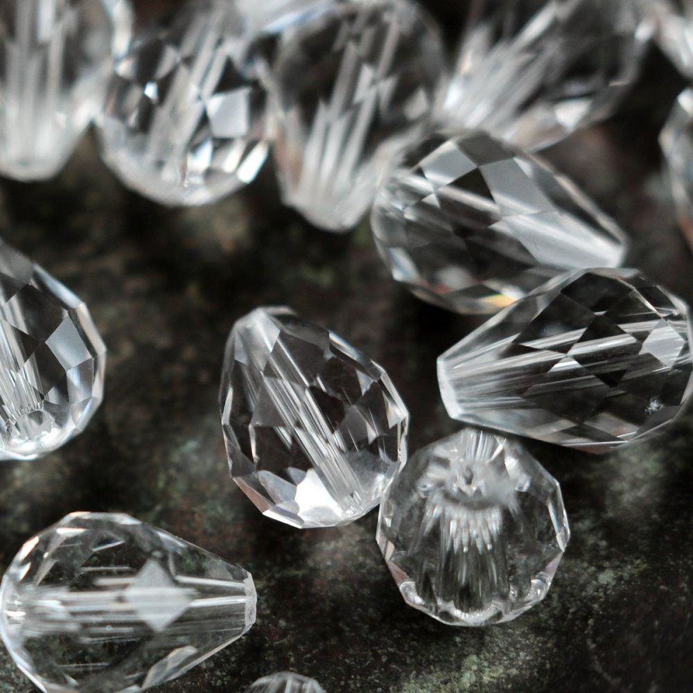 бусина "капля", граненая, стекло, цвет прозрачный, 10х8 мм