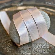Лента, атлас, цвет светлый персик, ширина 15 мм