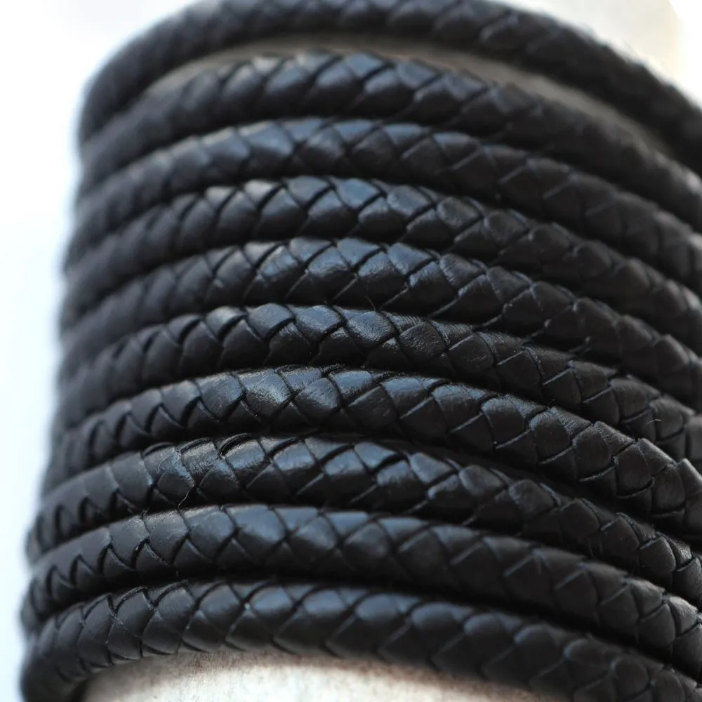 шнур кожаный круглый, плетеный, цвет черный, диаметр 6 мм
