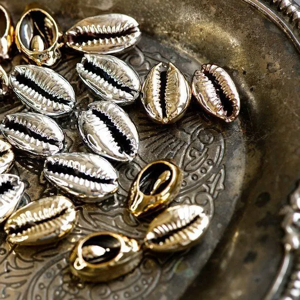 подвеска металлизированная "каури", цветовой микс, размерный микс