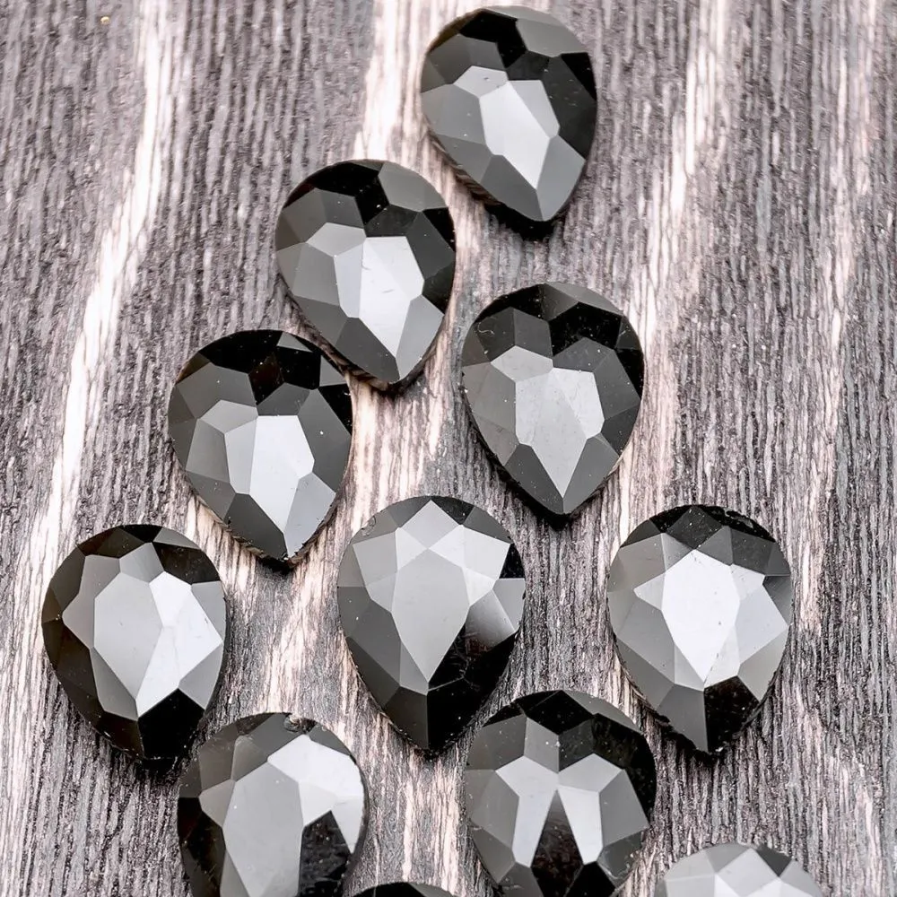 кабошон стекло кристалл, каплевидный, цвет черный, 18х13 мм