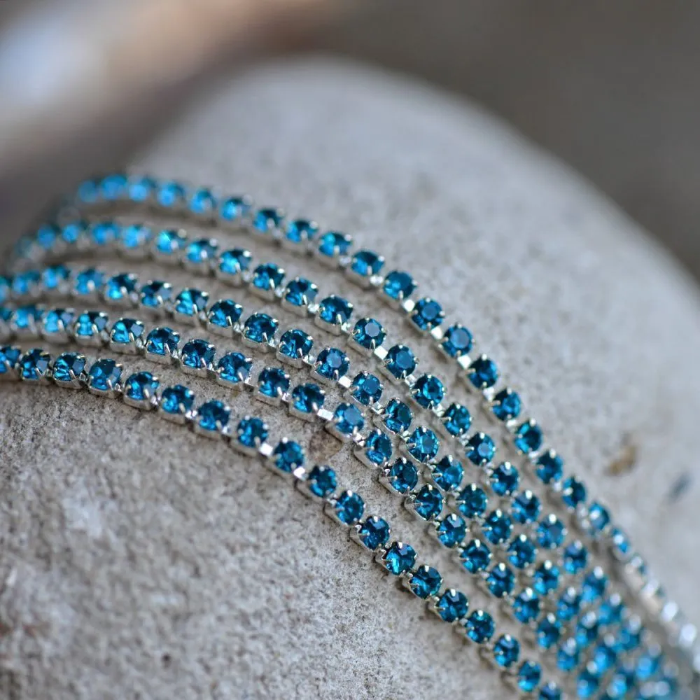 цепочка "star", со стразами aquamarine, цвет серебро, 2 мм, стразовая лента