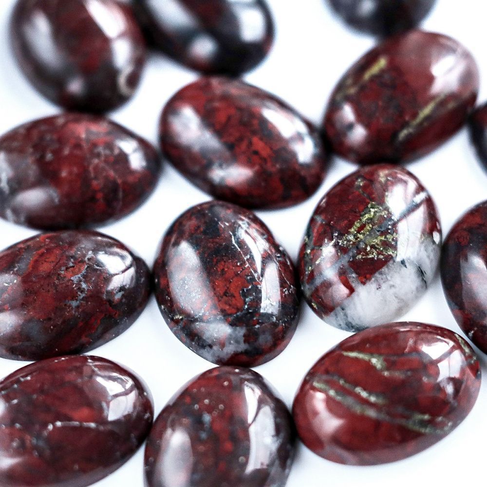 кабошон яшма овальный, цвет кирпичный красный, 18х13х6 мм