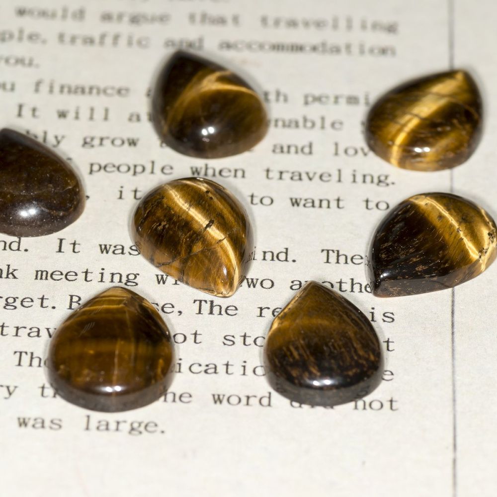 кабошон тигровый глаз каплевидный, цвет коричневый, 18x13x5 мм