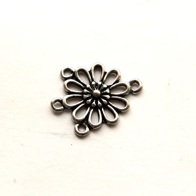 коннектор "ромашка", цвет античное серебро, 23х19х3 мм