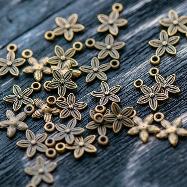 подвеска металлическая "пятицветик", цвет античная бронза, 13.5х10.5 мм