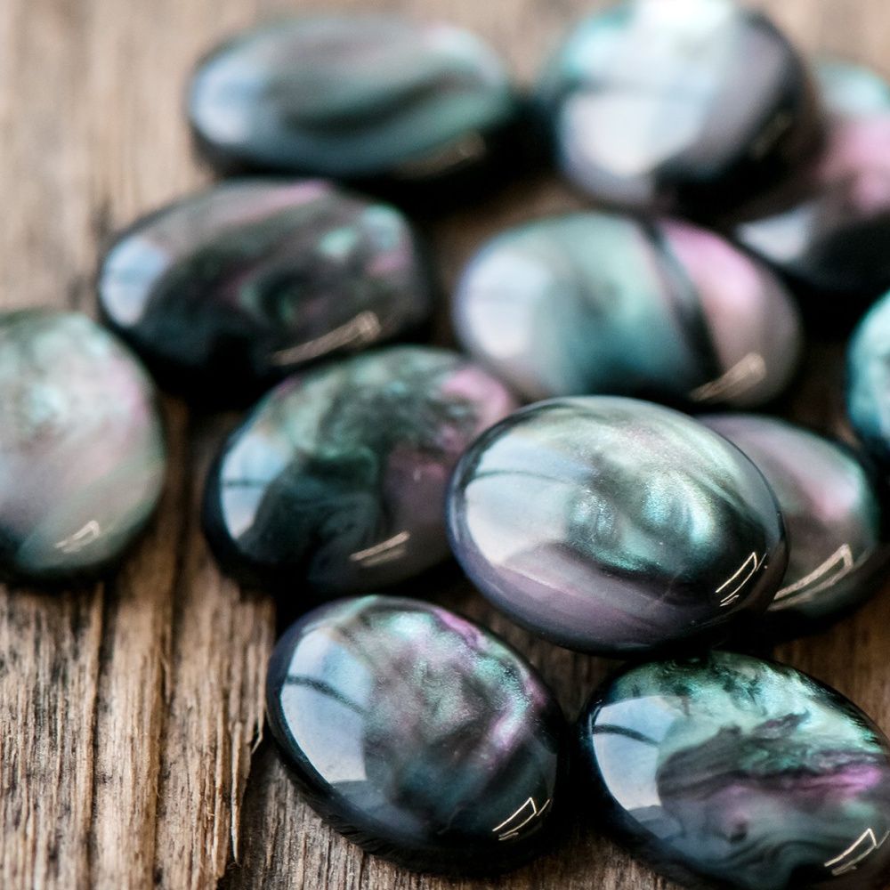 кабошон из смолы, имитация ракушки, цвет черно-зеленый, 18х13 мм