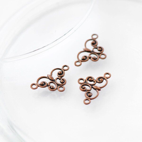 коннектор "филигрань триада", цвет красная медь, 22.5х28.5 мм