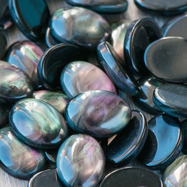 кабошон из смолы, имитация ракушки, цвет черно-зеленый, 14х10 мм