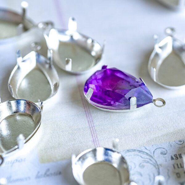 цапы-подвеска для стразов каплевидные, закрытые, серебро, 18х13 мм