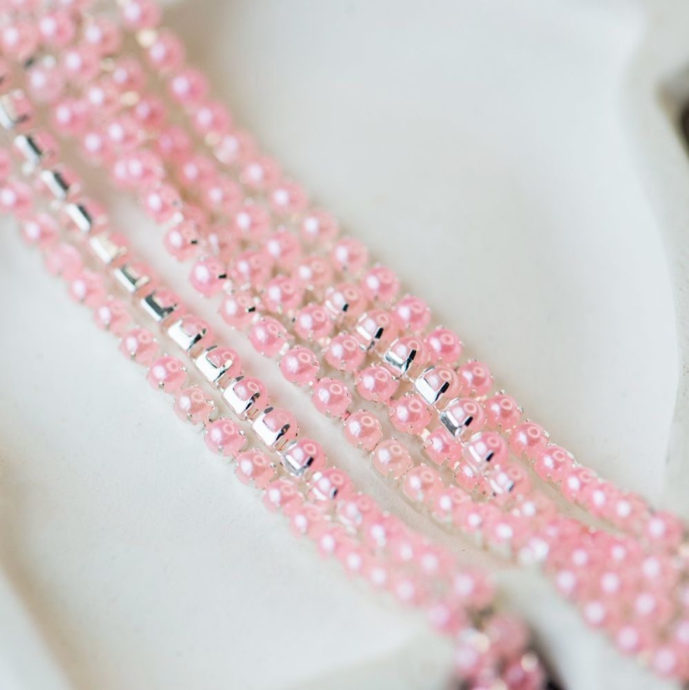 цепочка "перл", иск. жемчуг светло-розовый, цвет серебро, 2.5 мм, стразовая лента