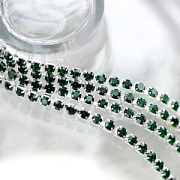 Цепочка "Стар", со стразами Emerald, цвет серебро, 2.5 мм, стразовая лента