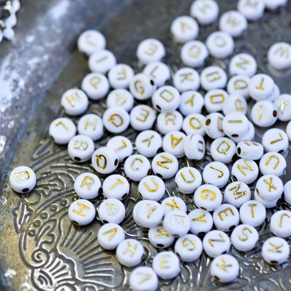 бусина, акрил "алфавит английский", цвет белый/золото, 7x7x4 мм
