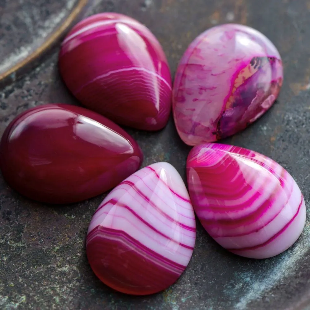 кабошон агат каплевидный, полосатый, цвет маджента, 25x18x6-7 мм