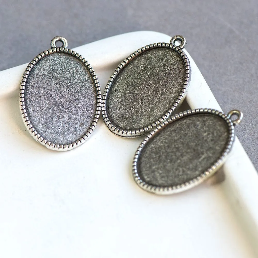 сеттинг овальный "симпл", цвет античное серебро, 31х21х2 мм
