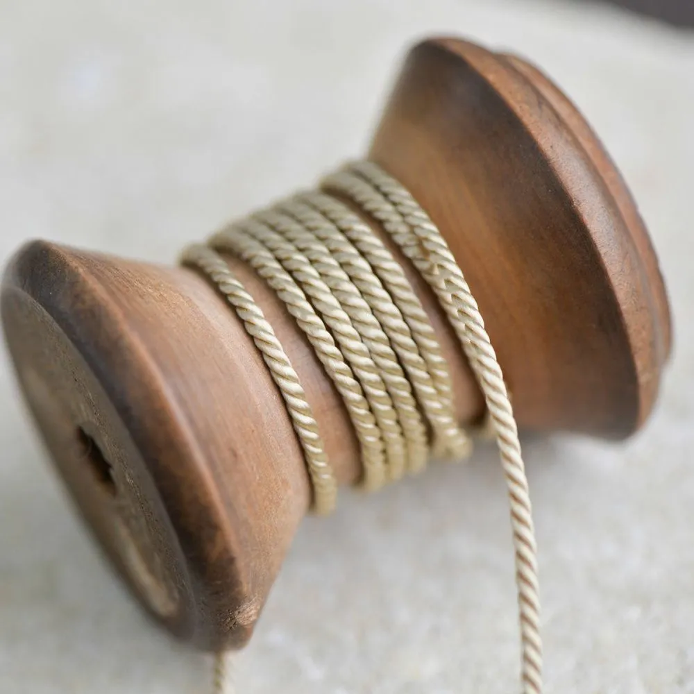 шнур витой из нейлона, цвет бежевый, 1.5 мм