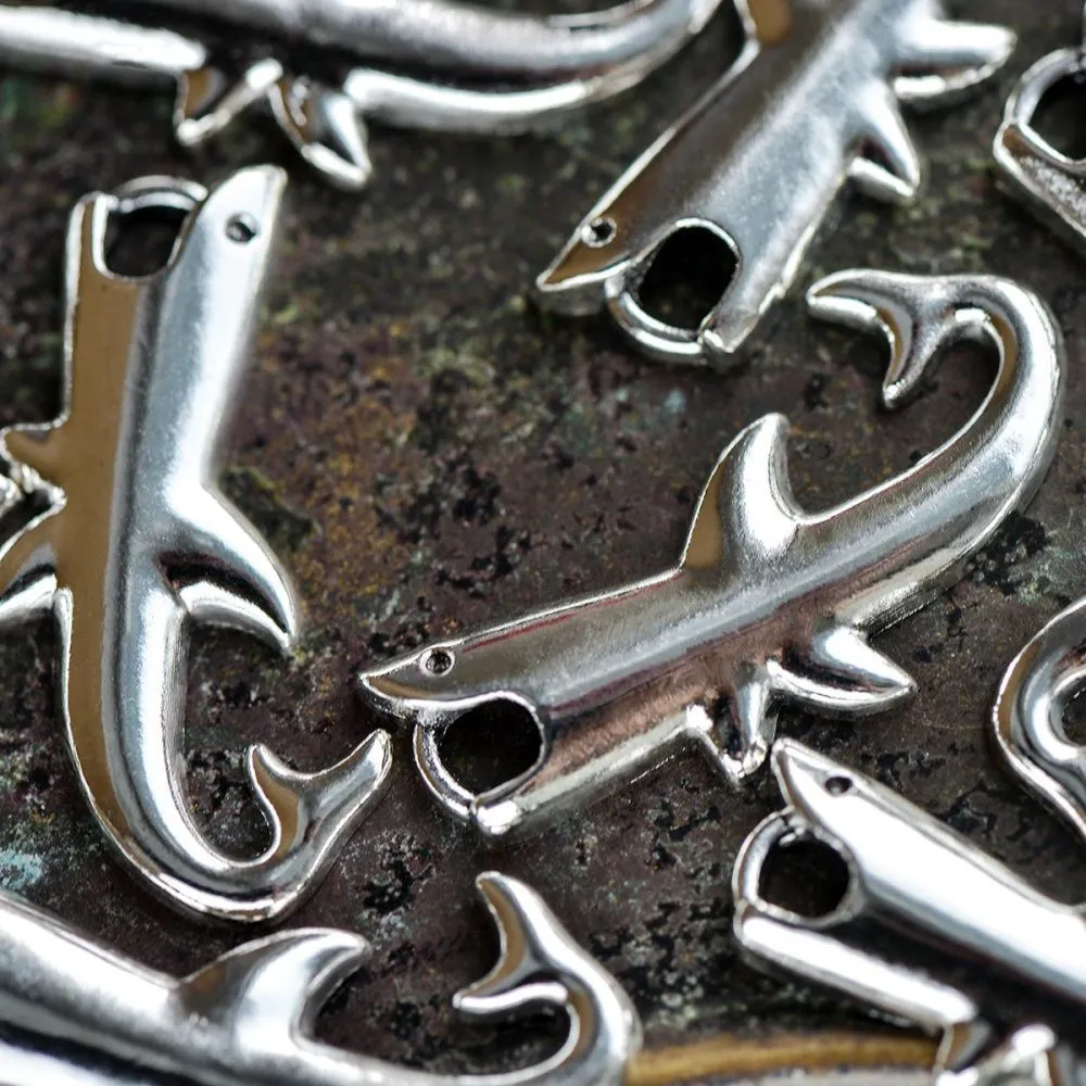 подвеска металлическая "акула", цвет античное серебро, 30x16x3 мм