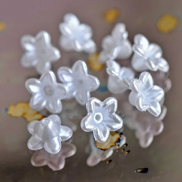 бусина, имитация жемчуга "колокольчик", цвет белый, 10x10.5x5 мм