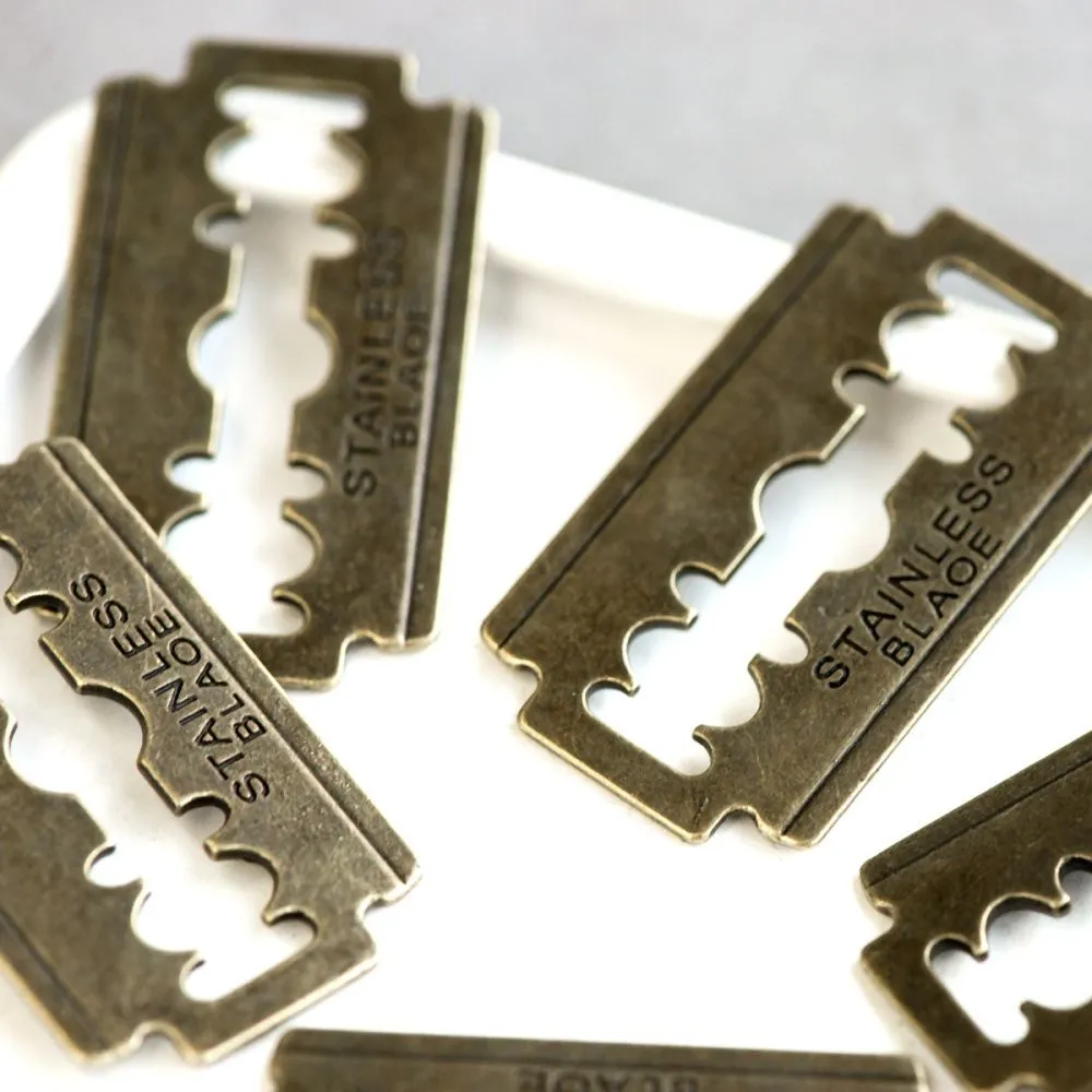 подвеска металлическая "лезвие", цвет античная бронза, 44x25x1.5 мм