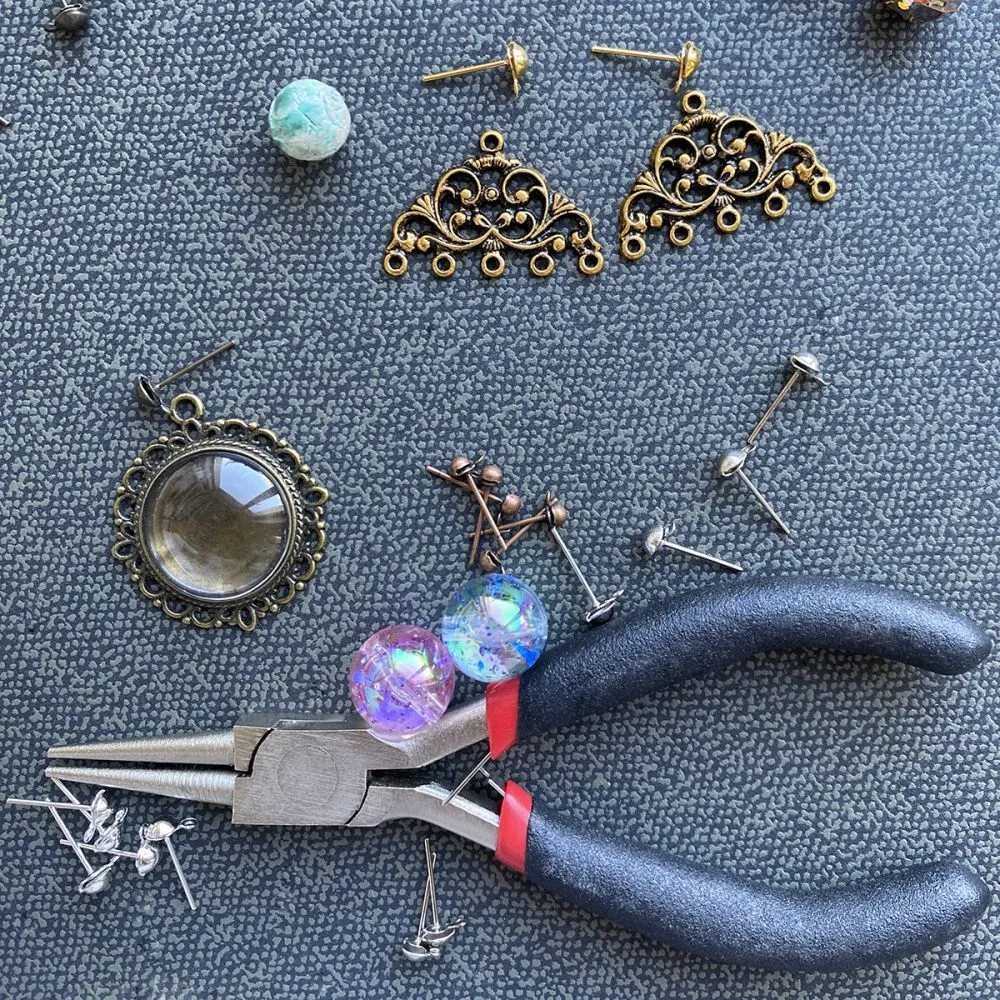 набор пуссеты с застежками в органайзере